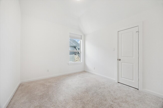 Building Photo - 29031 Hauter Wy