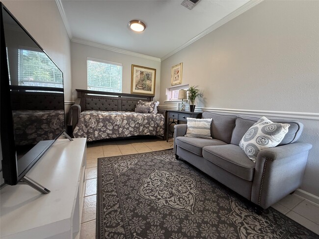 Building Photo - 4731 Bicentennial Ct