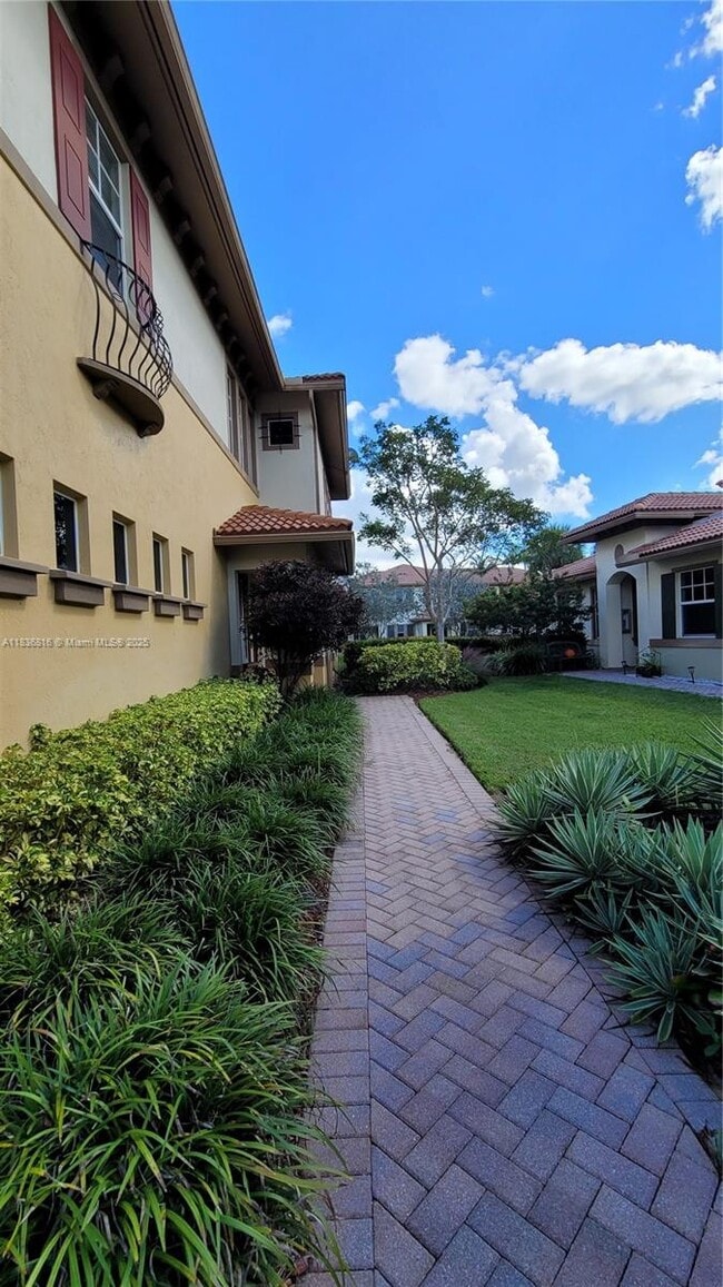 Building Photo - 6033 NW 118th Dr