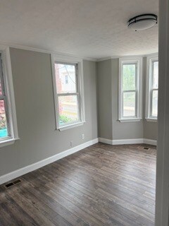 Building Photo - 39 Wamesit St