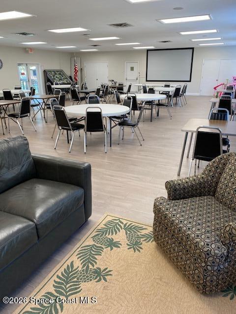 Building Photo - 9045 South Dr