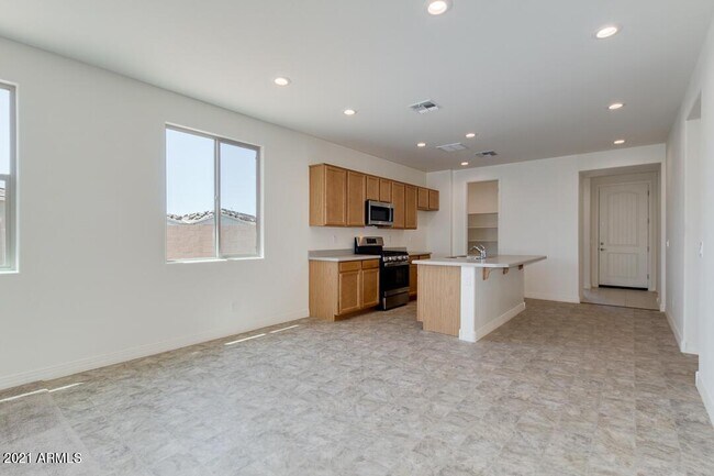 Building Photo - 1674 N Hester Trail