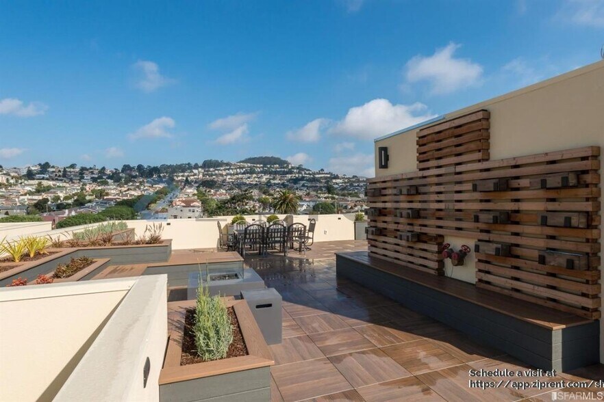 Building Photo - 1490 Ocean Ave
