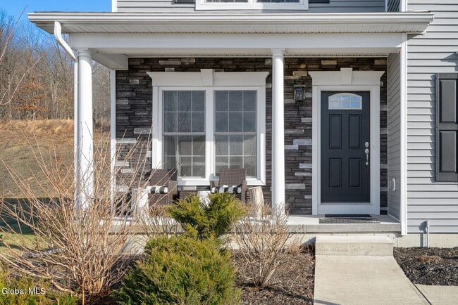 Building Photo - 2 Birch Ct