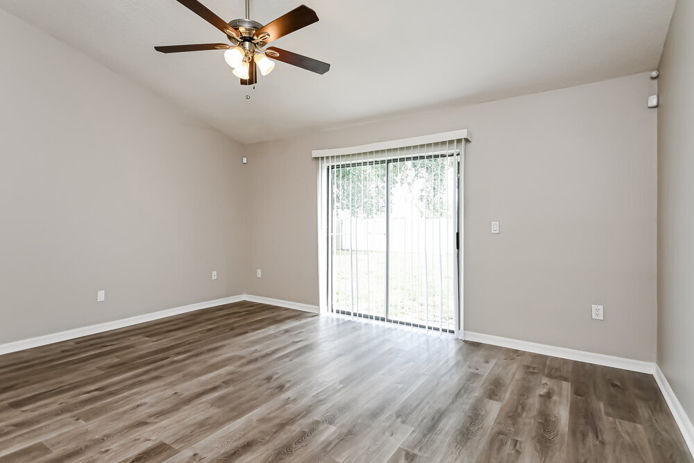 Building Photo - 351 Montgomery Ct