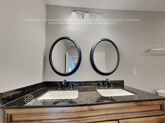 Building Photo - 716 Weathervane Dr