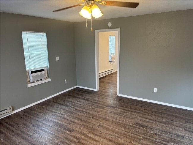 Building Photo - 1840 NW 12th St