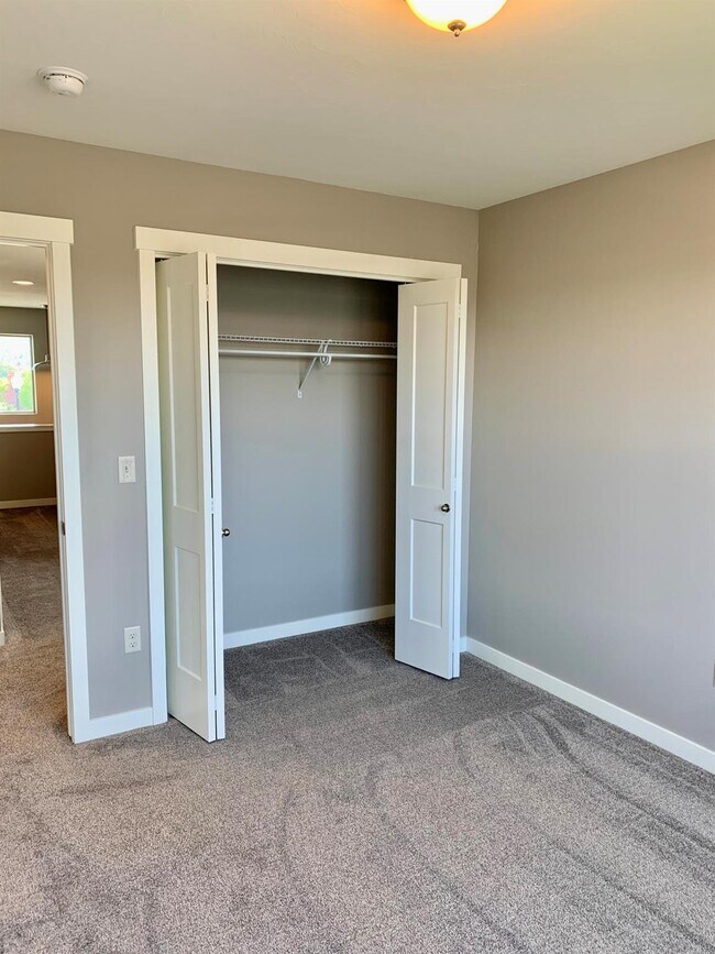 Building Photo - 250 Andesite Ave