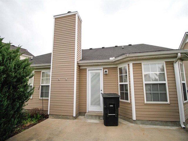 Building Photo - 3749 Southbend Dr