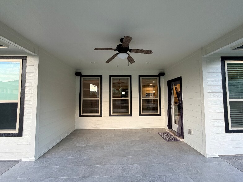 Building Photo - 3504 Harbour Mist Trail