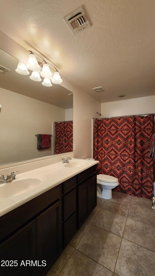 Building Photo - 21341 N Liles Ln