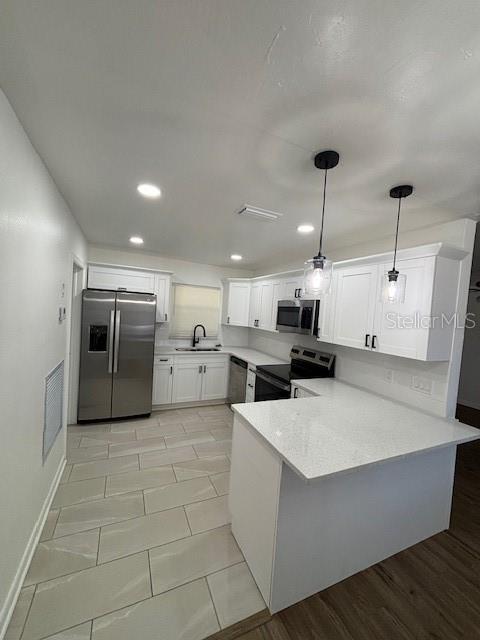 Building Photo - 9161 N Abbot Dr