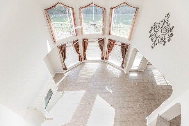 Building Photo - 15435 Stoneridge Park Ln