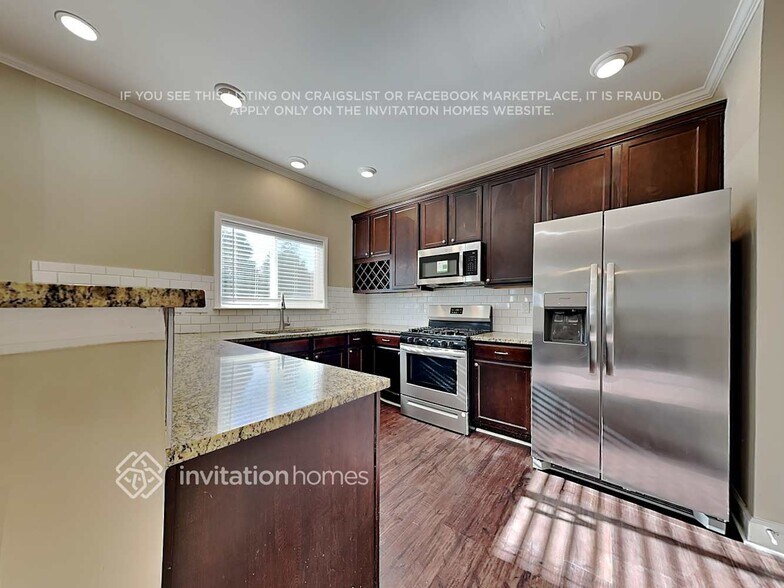 Building Photo - 1019 Sweet Gale Dr