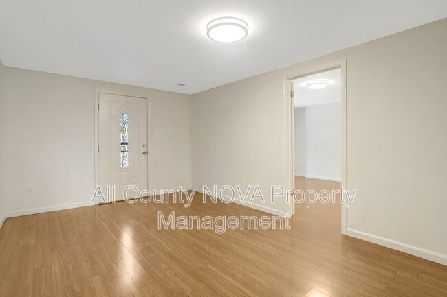 Building Photo - 3353 Ardley Ct
