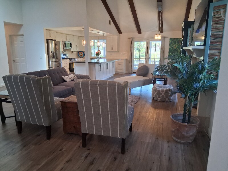 Building Photo - 1412 El Nido Dr