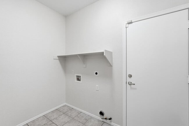 Building Photo - 6844 W Harrison St