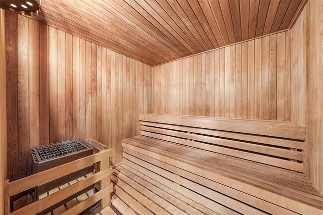 Building Photo - 3019 Alcazar Pl