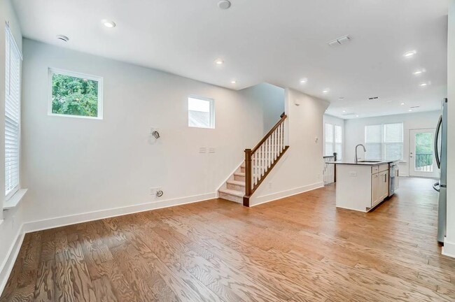 Building Photo - 5013 Sovereignty Ct