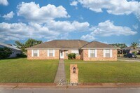 Building Photo - 2100 Blue Wind Dr