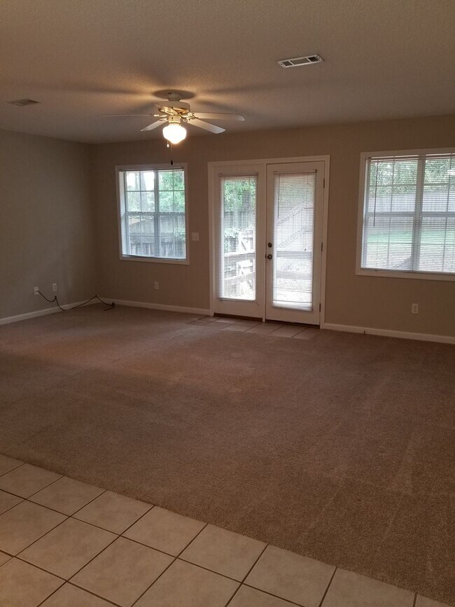 Building Photo - Foxchase Townhomes, Enterprise, AL