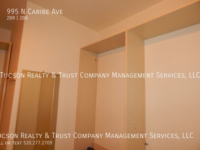 Building Photo - 995 N Caribe Ave