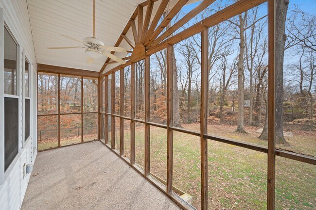 Building Photo - Spacious 4BR (or 3BR + Bonus) with 2 Living Rooms, Screened Porch & 4-Car Garage