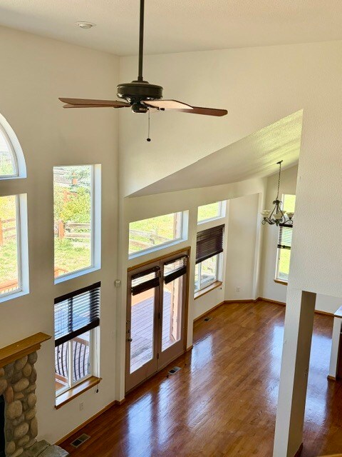 Building Photo - 1112 Meadow Oaks Dr