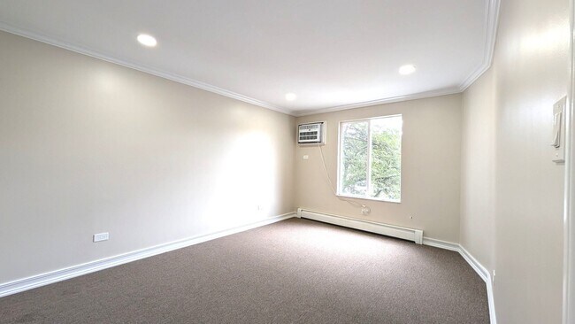 Building Photo - 7 Crestview Ln