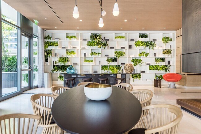 Building Photo - 45 SW 9th St