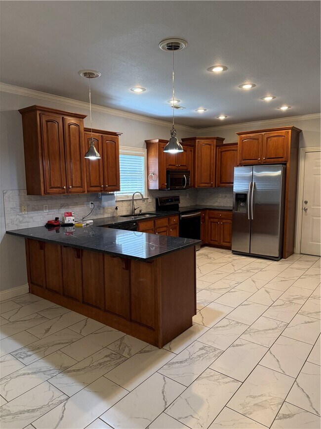 Building Photo - 311 Wilson Dr