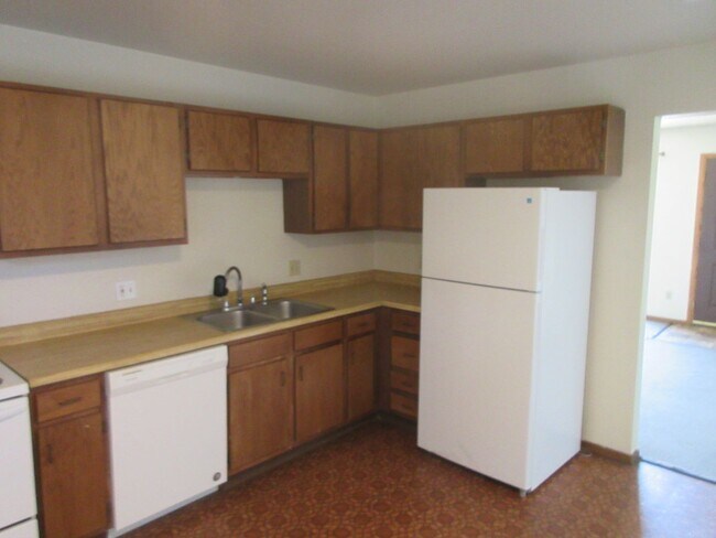 Building Photo - 1433 Eagles Nest Cir