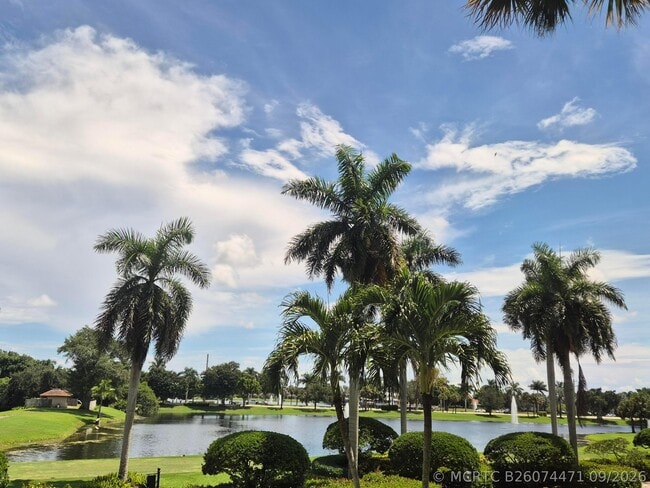 Building Photo - 7153 Promenade Dr