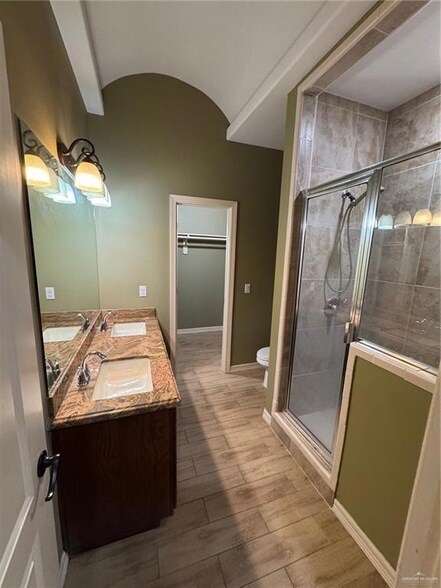 Building Photo - 201 S 1st Ave