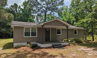 Building Photo - 672 Ebenezer Rd