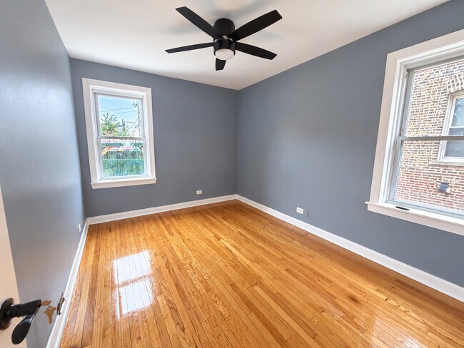 Building Photo - 2410 N Kildare Ave