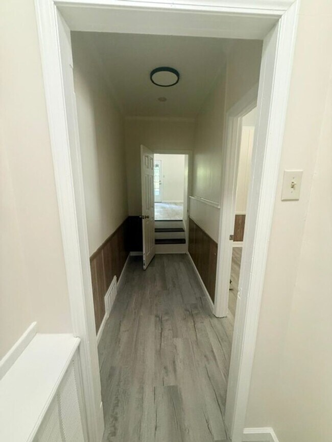 Building Photo - Two bedroom, 2 bath house in Burlington-Coming soon