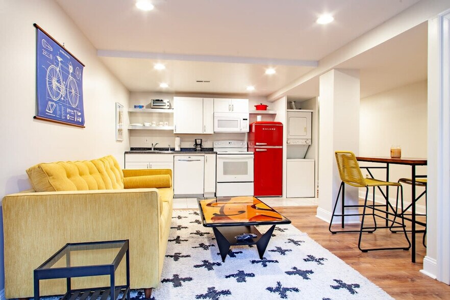 Building Photo - 1223 Fairmont St NW