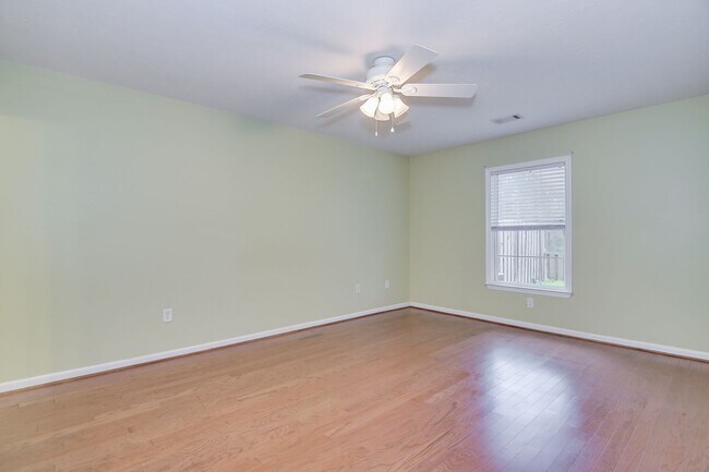 Building Photo - End Unit Townhouse