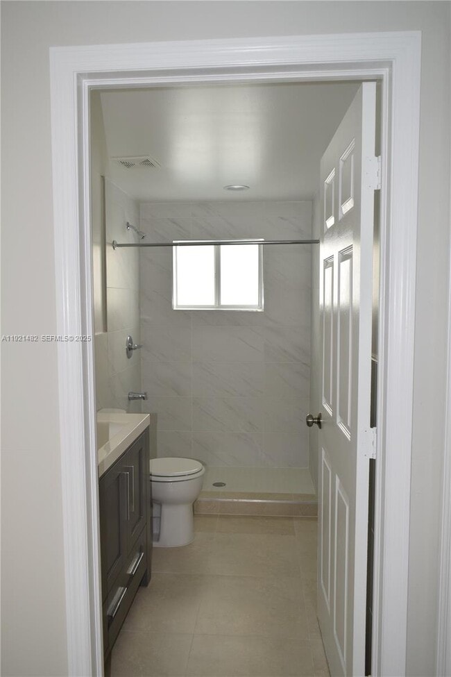 Building Photo - 445 SW 78th Ct