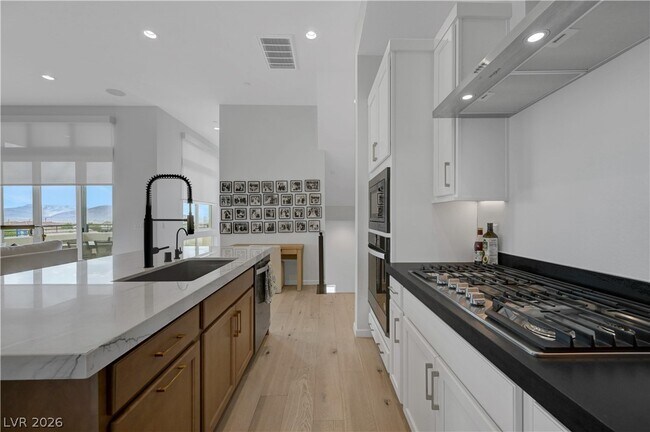Building Photo - 3348 Esker Rdg Ave