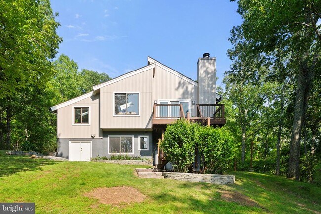 Building Photo - 39368 Longhill Ln