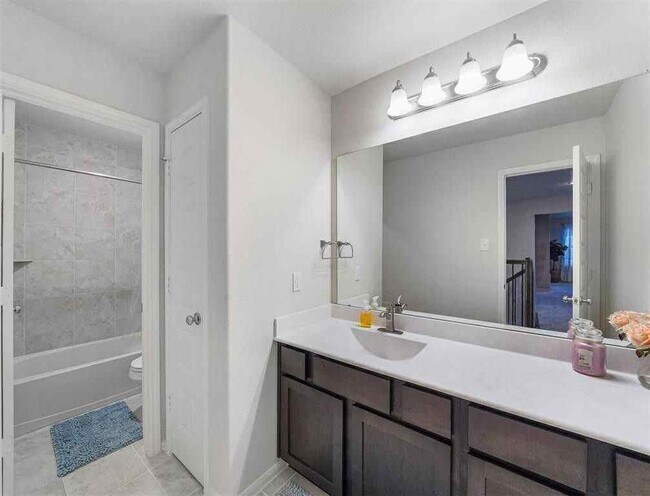 Building Photo - 3822 Venosa Ct