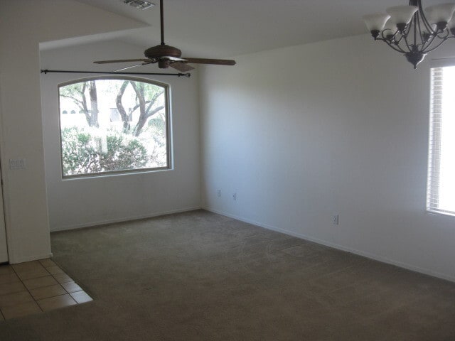 Building Photo - 4 BEDEEM 2 BATH HOME IN RITA RANCH AVAILAB...