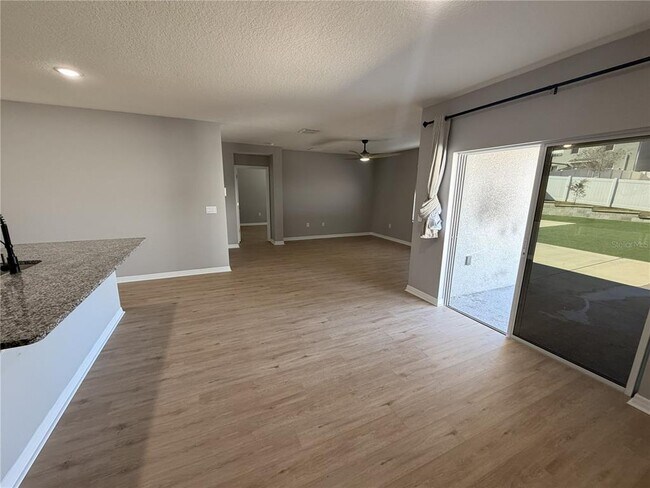 Building Photo - 1855 Hackberry St