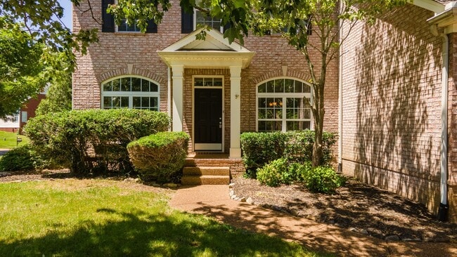 Building Photo - **5-BEDROOM HOME IN AMENITY-RICH MCKAY'S MILL NEIGHBORHOOD IN FRANKLIN/ WILLIAMSON COUNTY TN**