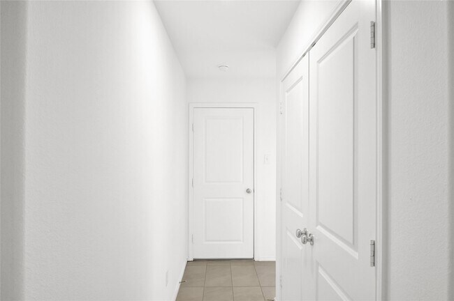Building Photo - 7608 Bluebell Ln