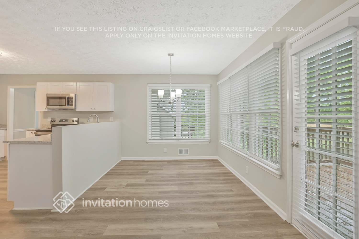 Building Photo - 3386 Woodlaurel Dr