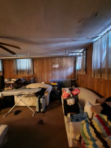 Building Photo - 719 Thrush Ave