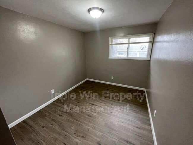 Building Photo - 8322 Sagewood Ln